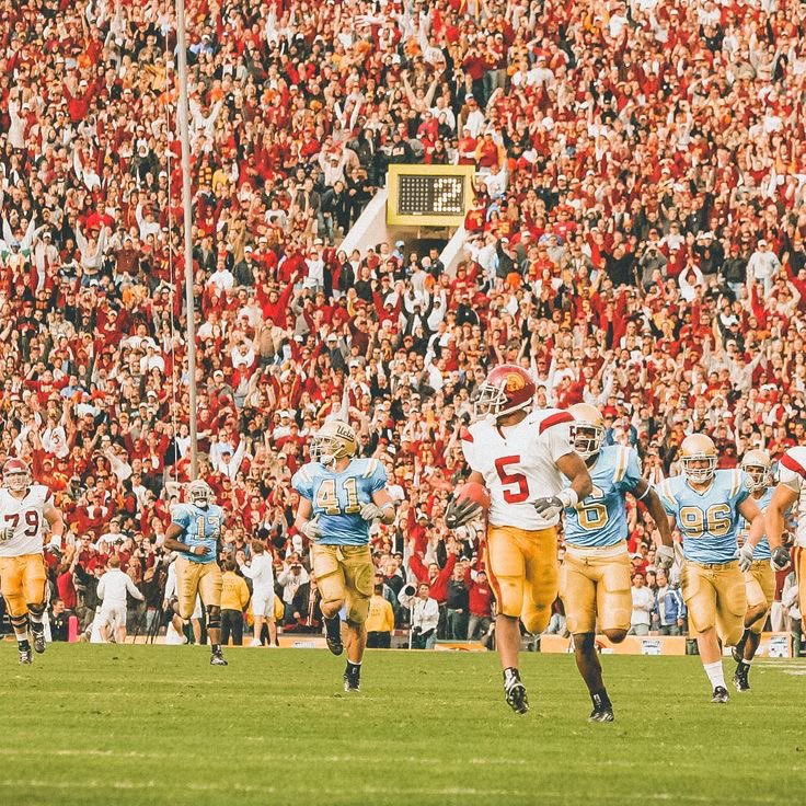 ChadwickOBailey's tweet photo. I am blessed to receive an offer to play ball at USC ! @DreBrownUSC @FBCoachP https://t.co/n3kjWghWoe