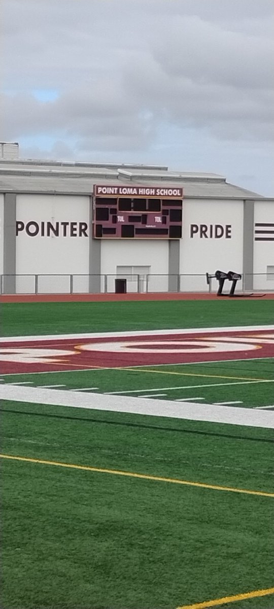 azsincitymagic's tweet photo. #pointloma #highschool it's been too long glad my nephews soccer ⚽ game brought me back https://t.co/aVjLtR5a8Z