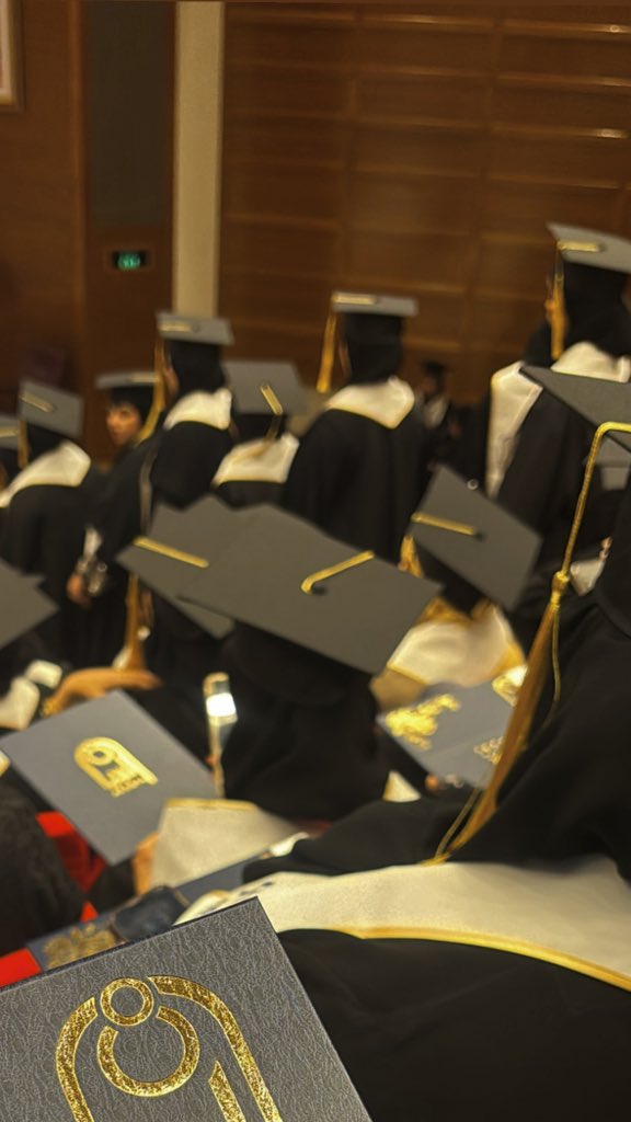 تحررت من العبودية🎓🤍.
