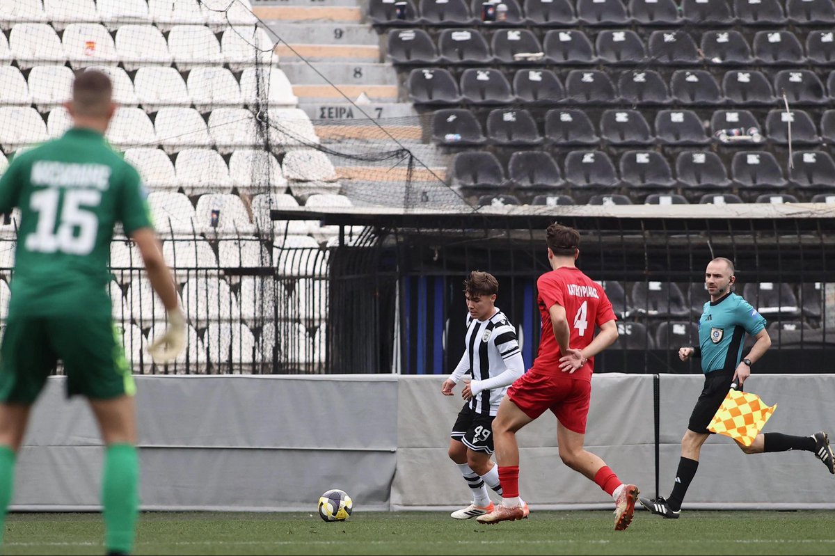 carlosgimennez's tweet photo. Happy to make my debut for @PAOK_FC 🦅
Great win ✔️ https://t.co/uPkjoHLuz4