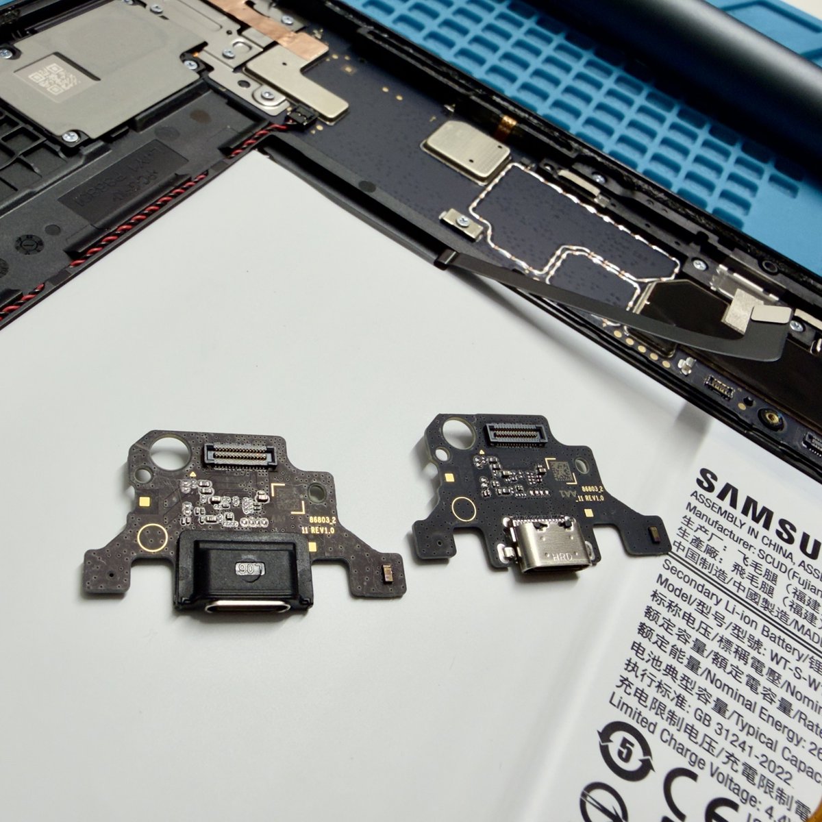 impossible_fix's tweet photo. Replacing the USB Type-C Port on the Samsung Galaxy Tab A9+.

#samsung #service #tablet #fix #repair https://t.co/4vFQE7SHSF