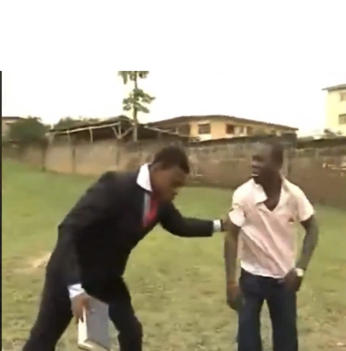 MABAⓂ️ (@nperps) on Twitter photo 