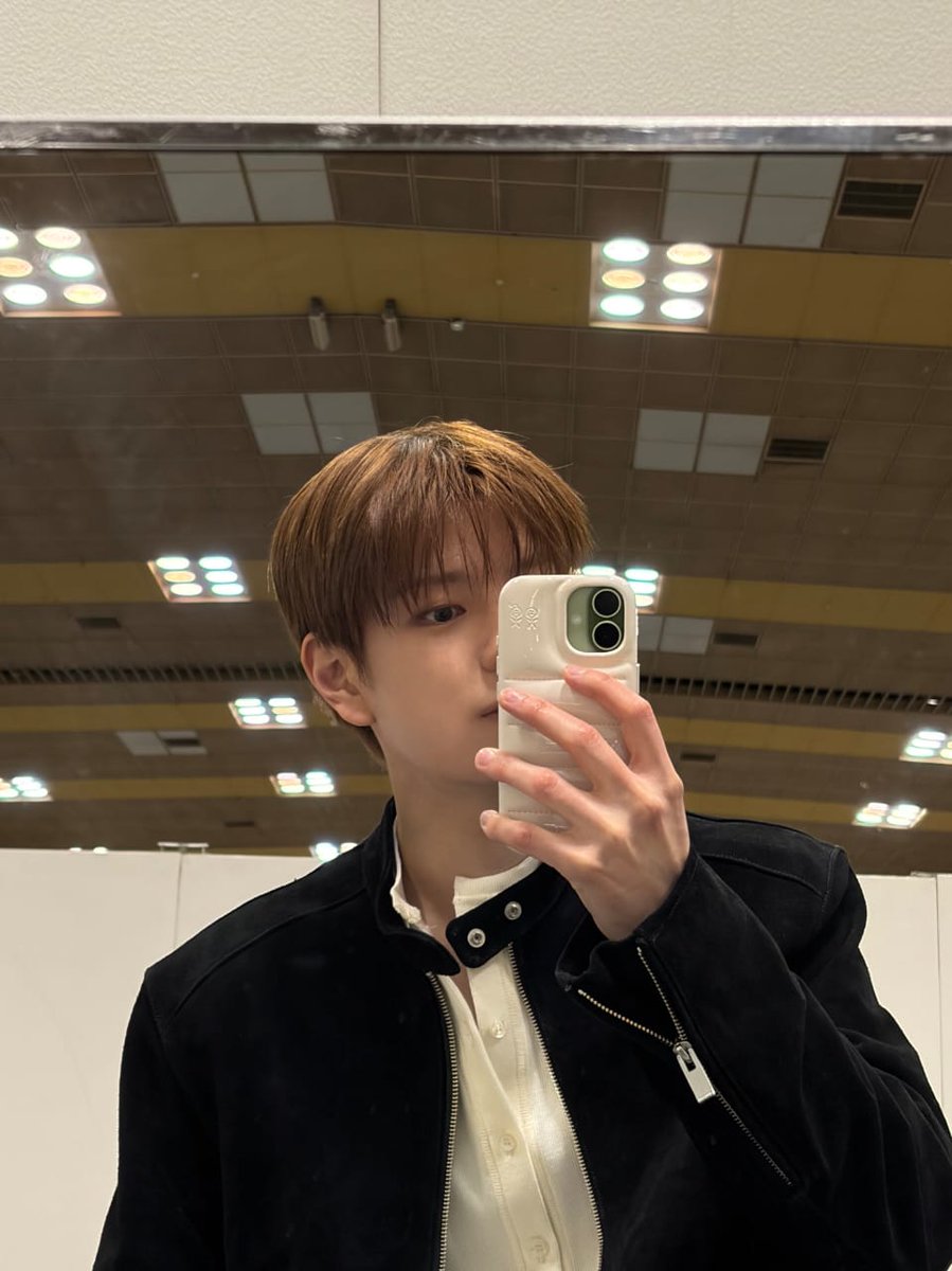 🫧 BBL」24.01.26

> 📸 : [Foto]

> 🐶 : Trabajaré duro y lo haré bien 💪🐶

© : BBL

•| Ale |• // Seungmin Perú  

#Seungmin #승민  
#스트레이키즈 #StrayKids #ストレイキッズ