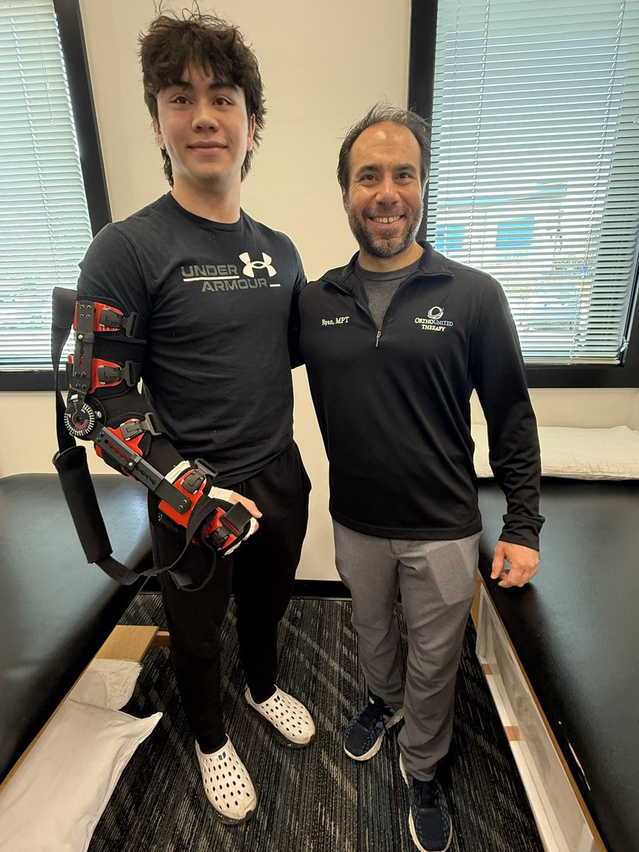 david_ternosky's tweet photo. Romans 5: 3-4

minor setback for a MAJOR COMEBACK!

I will return the healthiest, strongest version of myself for my senior season AND BEYOND.  In BOTH SPORTS! #warriorlife AMDG

@nalexanderWJHS @WalshJesuitFB @coachthack4 @BradMaendler @Hsld_Sports @PrepBaseballOH @Mark__Porter https://t.co/mgpSCi0Nl5