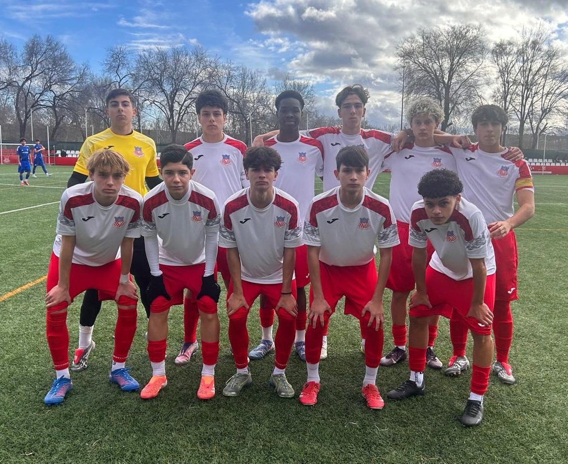 ADComplutense's tweet photo. 🏆 Primera División Autonómica Cadete Grupo 2
📈 Jornada 15
🏟️ Cadete "A" 3️⃣-1️⃣ @cdsamper "A"
🎯 Marcos, Abraham y p.p.

#EsaMaravillosaMinoría 🤫
#VamosComplu
🤍❤️ https://t.co/O1z3CVbV7Z