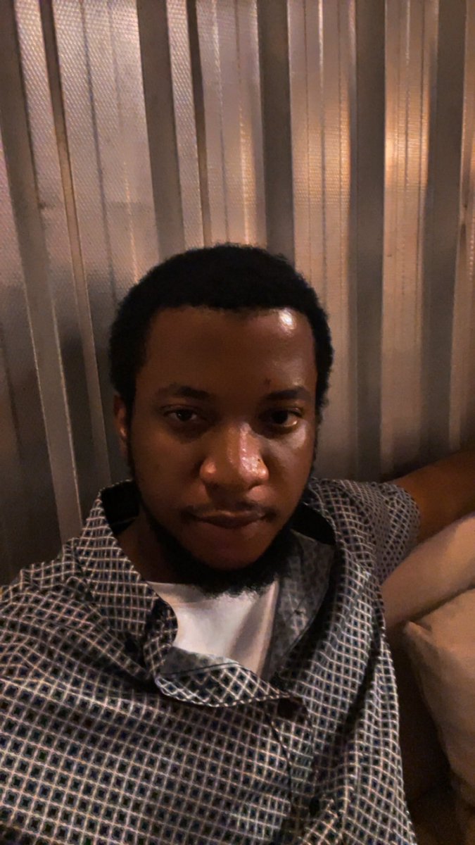 KingComplex_'s tweet image. 