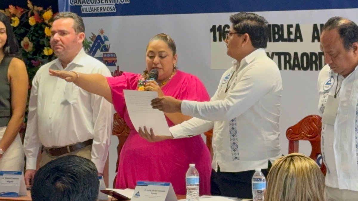 🔴#AHORA| En sesión ordinaria, fue reelegida como presidenta de la CANACO ServyTur, Leidi Susana León Sánchez, junto al consejo que dirigirán las riendas de esta organización por segundo periodo consecutivo 2026-2027.

|#Villahermosa |#Tabasco |#Noticias |#AhoraTabasco