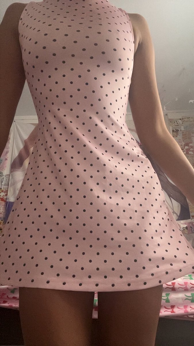 chrrydolli's tweet image. new dress :3