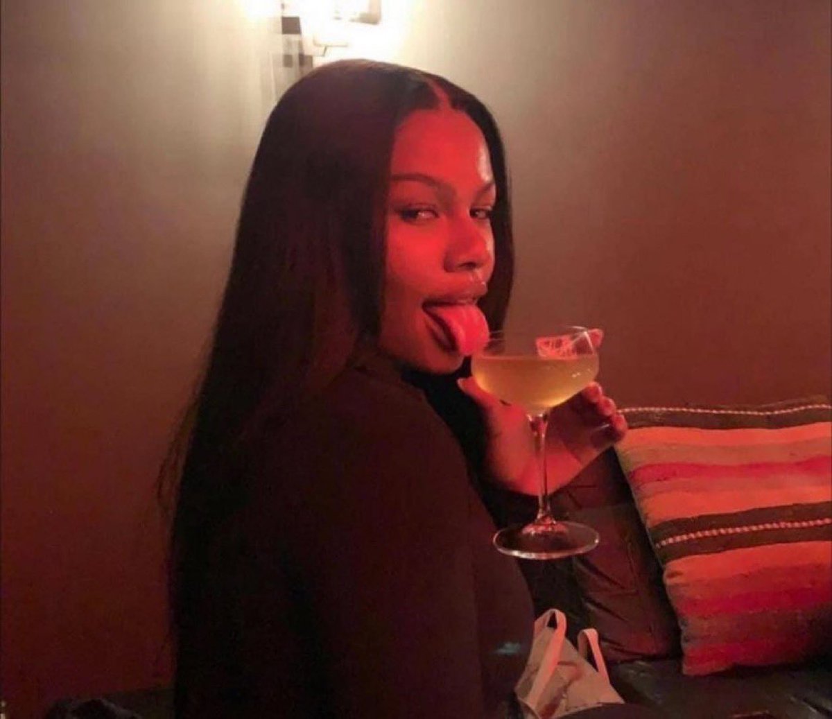 ysljennii's tweet image. My favorite animal is me during ovulation