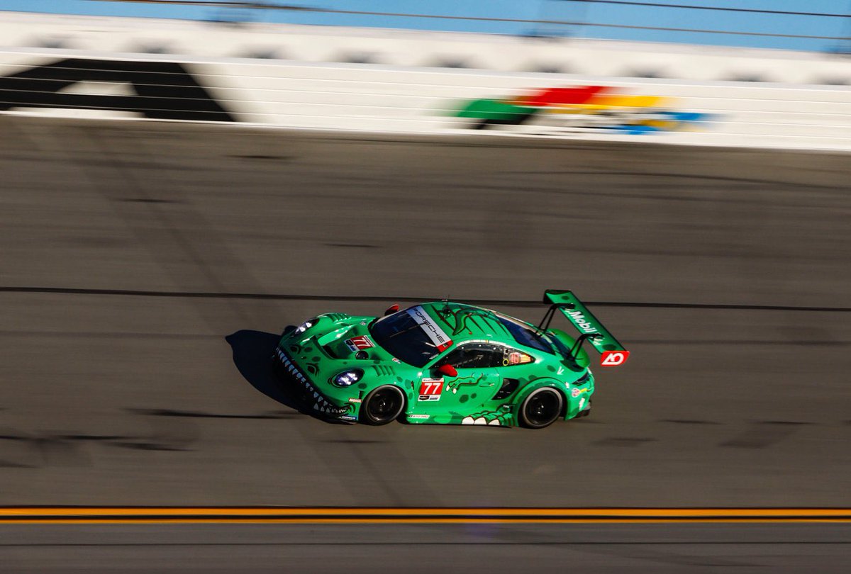 racing_porsche's tweet photo. 2 Hour Update:
#Rolex24 #IMSA #Daytona #PorscheOnTrack

⚫️GTP Class
P1 - Car 6 @Team_Penske 
P2 - Car 7 @Team_Penske 
P9 - Car 85 @JDCMotorSports 

🔴GTD Pro Class
P8 - Car 77 @AORacingUSA 
P10 - Car 911 @manthey_racing 

🟢GTD Class
P5 - Car 120 @WrightRac1ng 
P16 - Car 912 @manthey_racing1stPhorm
P20 - Car 123 @MUEHLNERMOTORS 🇺🇸
Retired - Car 28 RS1 

#PorscheMotorRacing🔴🟡🔵⚫️
📸 courtesy of @PorscheRaces 🙏