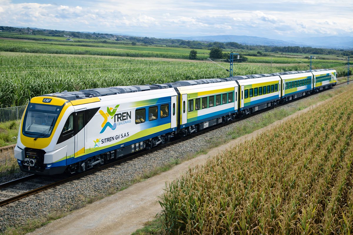OSEDVEGOZ's tweet image. El Civity/Intercity es un tipo de tren regional de piso bajo, fabricado por CAF, flexible y se adapta a los requerimientos y necesidades propios de cada proyecto ferroviario.

El modelo perfecto para el proyectado #TrenDeCercanias del Valle del Cauca.

#CAF #Civity #SITREN #TCV
