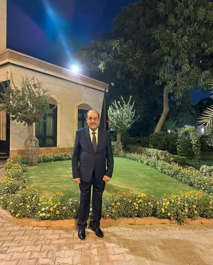 ماقصرت ابو حسن !! 
عجيب