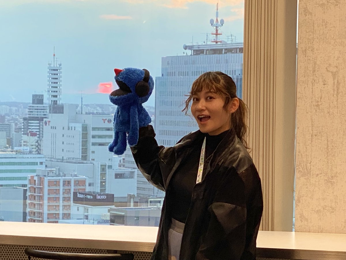 scamper_zipfm_'s tweet photo. おはようございます！
日曜の #スキャンパー 
もうすぐ放送開始です📻⚡

きょうの名古屋の日の出時刻は
６時５６分⏰

写真はきのうの朝日をパクっとしているところ https://t.co/PNFU9bwUzm
