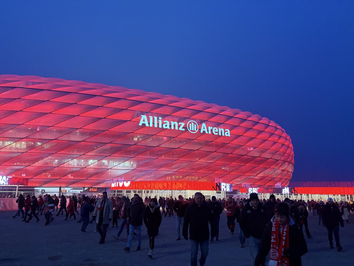 My first Bundesliga. The atmosphere is amazing.  ⚽️🥅📍🇩🇪 
Mia san mia #FCBFCA 

Thank you God ☝️❤️