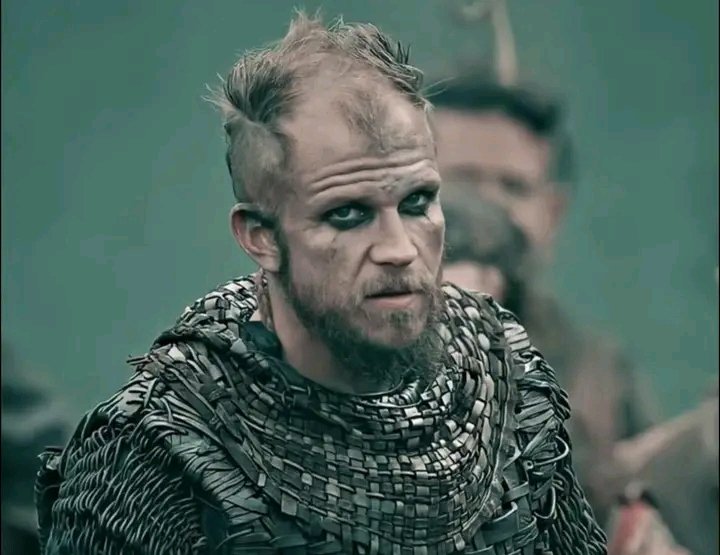 Oracle_of_Hills's tweet photo. Floki looking at Trump trying to take over Greenland 🤣🤣🤣 https://t.co/52jP4dkgm5