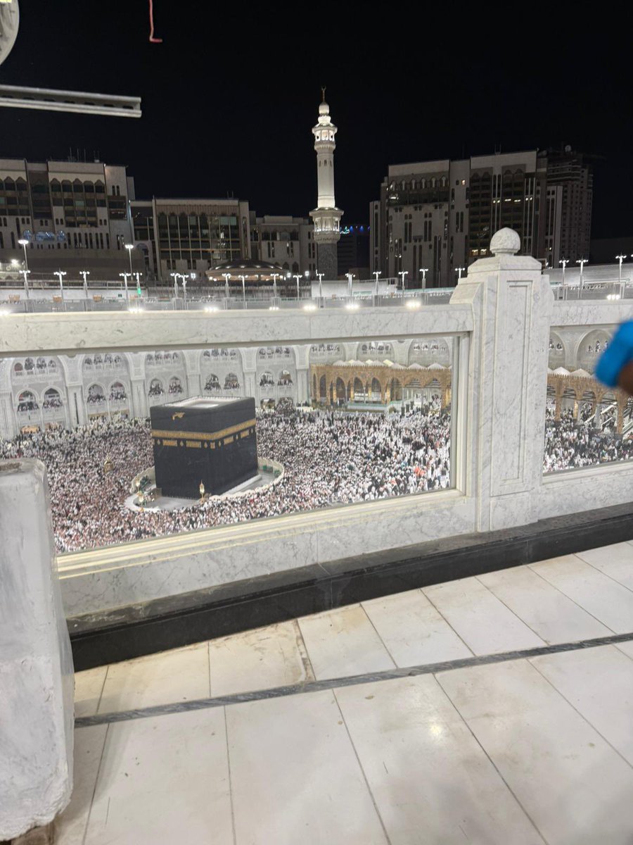 اللهم لا تجعلها اخر عهدنا ببيتك الحرام  

💔
لنا لقاء قريباً  ان شاء الله