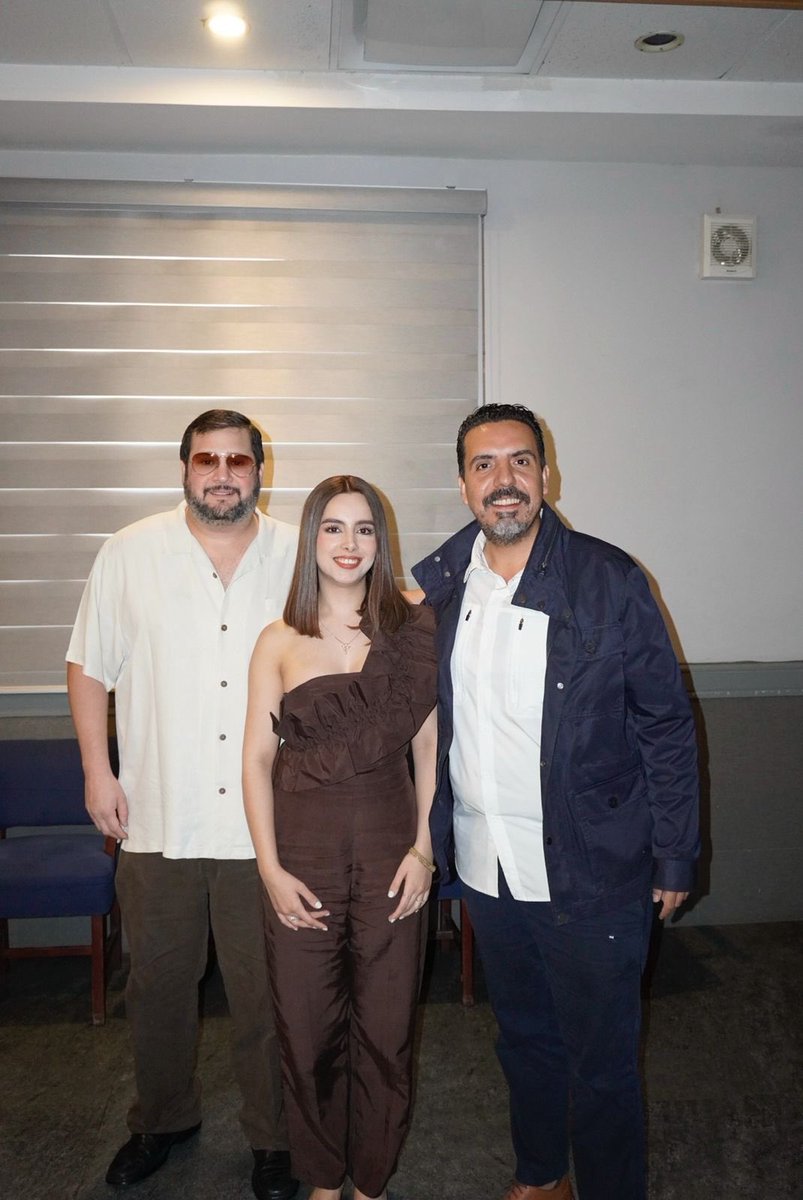 LE__OJ's tweet photo. Toma de protesta del nuevo Consejo Directivo del Grupo Político Empresarial Sinaloa, A.C. @GpesSinaloa : José Maria Lara Esquer - Presidente, Juan Miguel Millán Gómezllano - Vice Presidente, Aurora Ramírez Rosete - Secretaria General, María Fernanda Reyes Camacho - Tesorera, César Tamayo Coppel - Secretario de Relaciones Públicas y Alexa Gastelum Samaniego - Secretaria de Comunicación.