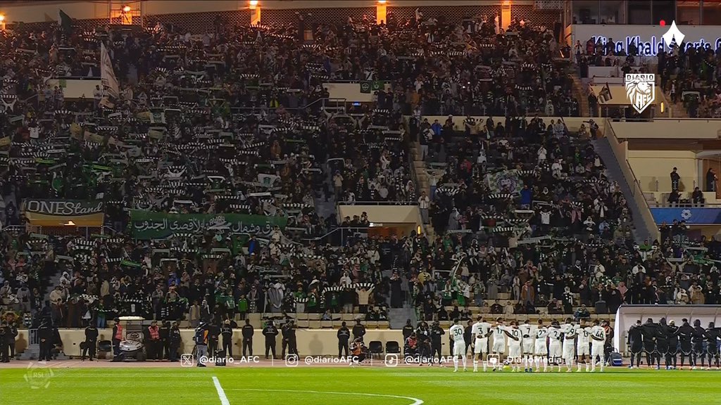 تبوك الورد   .. ... خضراء
الف مبروك للملوك
تحية وتقدير للجماهير النخبوية العاشقة 
#نيوم_الأهلي