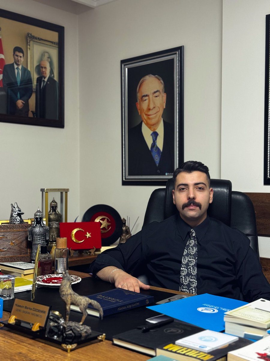 Hz.Yusuf’u kuyuda, Hz.İbrahim’i ateşte, Hz. Yunus’u balığın karnında, Efendimizi mağarada darda bırakmayan Allah’ın bizi de zorda bırakmayacağına iman ettik.
Liderimiz Sayın Devlet BAHÇELİ