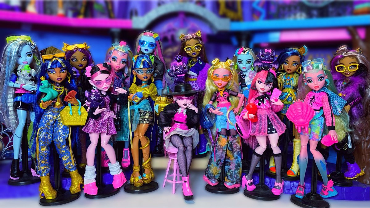 alozamh's tweet image. CORE 💀🎀🖤