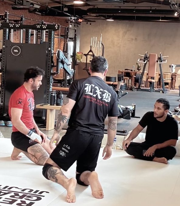 BarisArducWorld's tweet image. 🎥 NEW

Barış Arduç Jiu Jitsu antramanlarından 

#BarışArduç