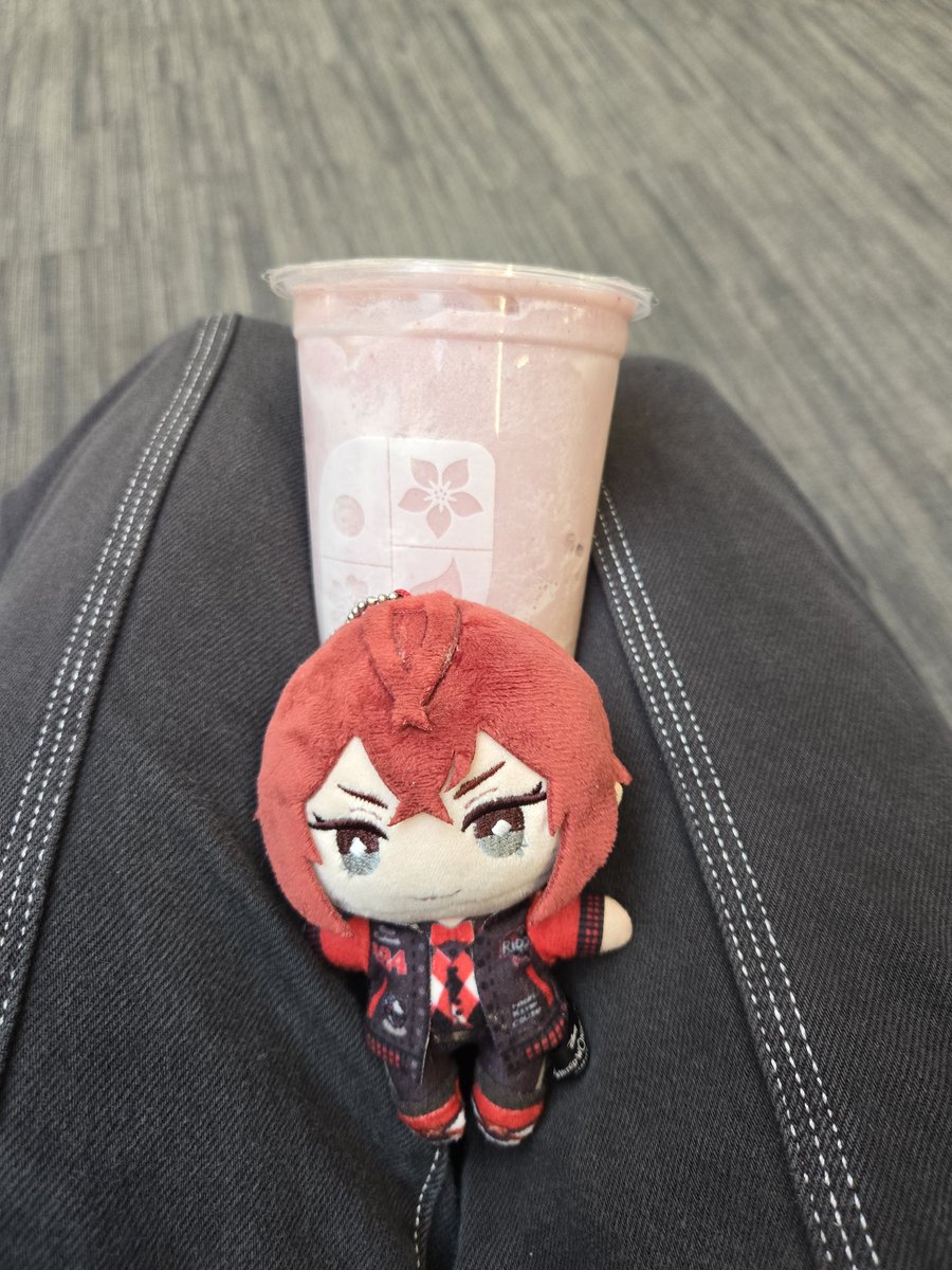 karaageandtarts's tweet photo. mall drink https://t.co/niuTZQ5P6b