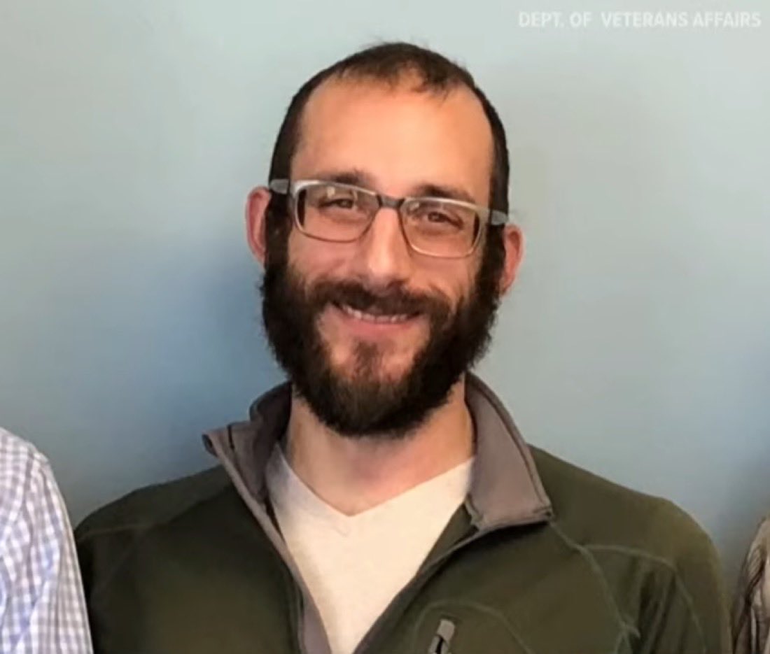 misanharriman's tweet image. He was an ICU nurse for gods sake. Alex PrettI saved lives.

RIP