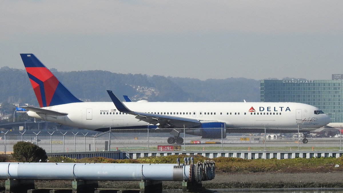 veryboeing's tweet image. Delta Airlines #B767 -332(ER) #N16065 at KSFO