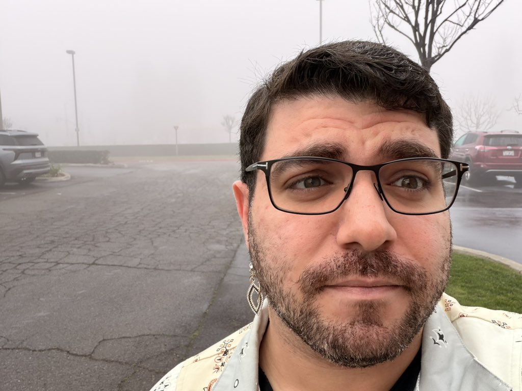 NazeehTarsha's tweet image. My frames? Fatal
My residents? Evil
My hills? Silent