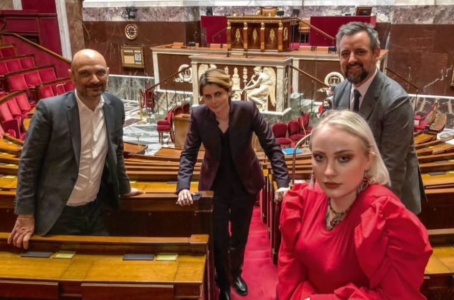 Poulin2012's tweet photo. L’arc républicain selon les néo-nazis de Franc tireur. 🥳🤡🫣 https://t.co/YVVdBSXSbs