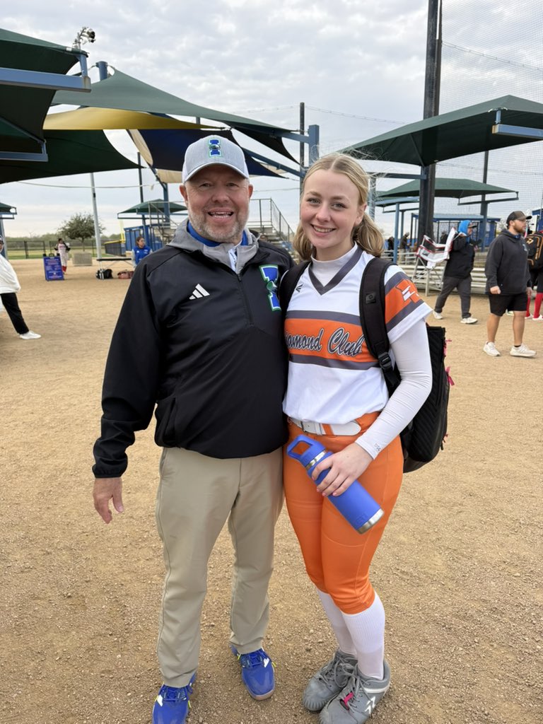 CallieEbert27's tweet photo. I had an amazing camp with Coach Montgomery and Coach Forsythe! So happy to have experienced this. Go Islanders! @IslandersSball https://t.co/7YCKQMc1vO
