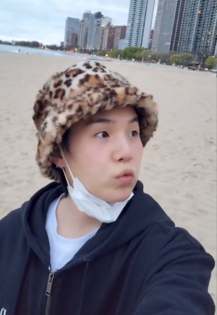 1.24🪷✨️ Daily Tweet for BTS SUGA
Brand Reputation Project
RT/ Reply 

WE LOVE YOU YOONGI 
WE ARE PROUD OF YOU YOONGI 
#SUGA #슈가 #AgustD 
#방탄소년단슈가 BTSSUGA シュガ