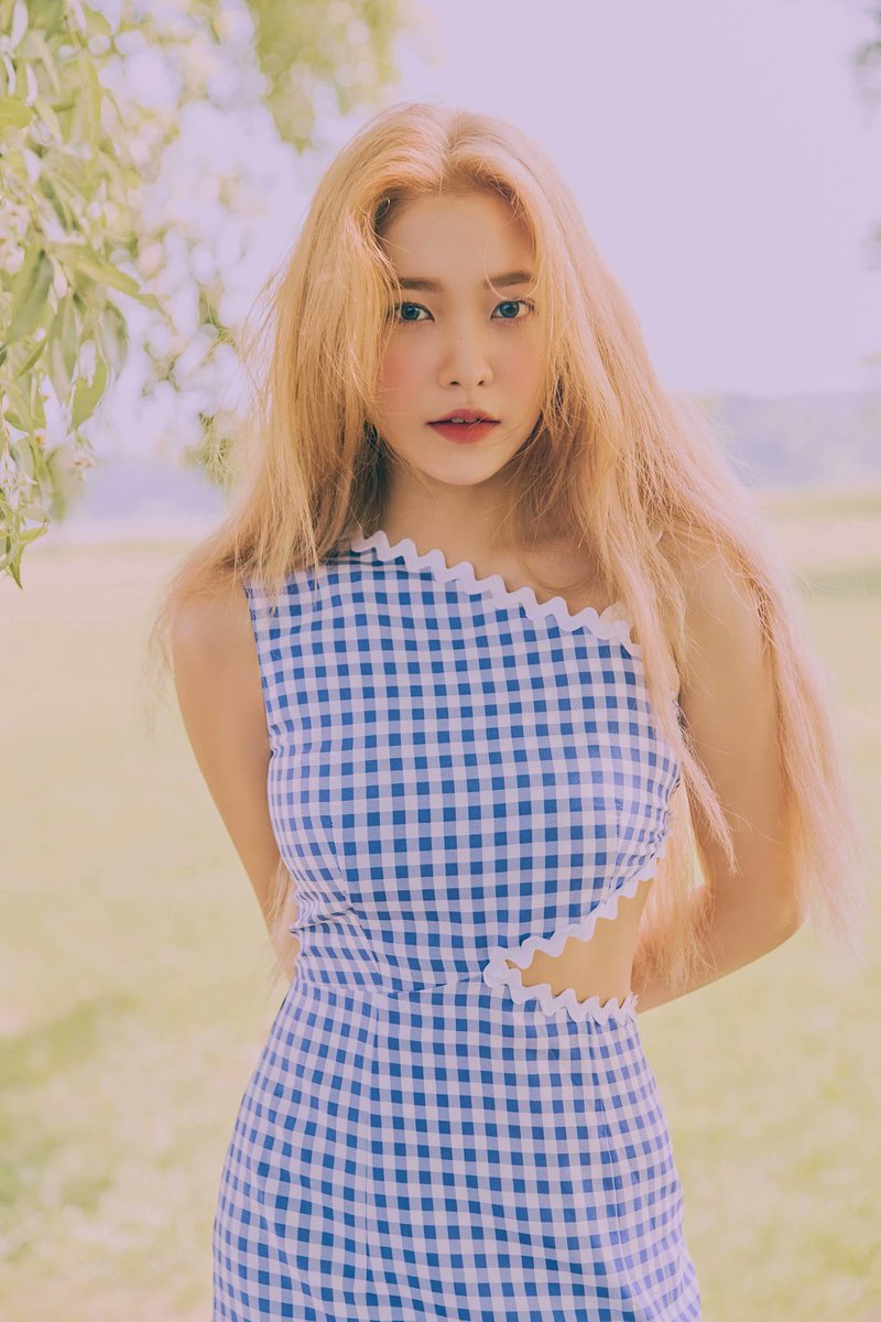 𓂃 ོ⋆☀︎𓂃⛱𓆝 𓆟 𓆞 𓆝 𓆟

         The Reve Festival Day 2
   
            ❀   ༝༚༝༚  ❀

  CONCEPT PHOTO #BELLA

      🌺 ༝༚༝༚🌺 ༝༚༝༚🌺

𓂃 ོ⋆☀︎𓂃⛱𓆝 𓆟 𓆞 𓆝 𓆟