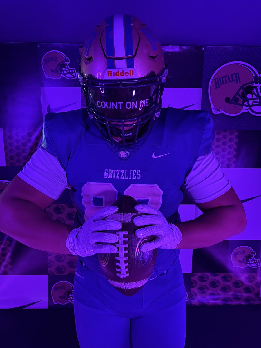 Willowens28's tweet photo. Buco 👀 ?! @Coach_JL51 @ButlerGrizzlyFB @DerbyRecruit https://t.co/W5lAdc5YBv