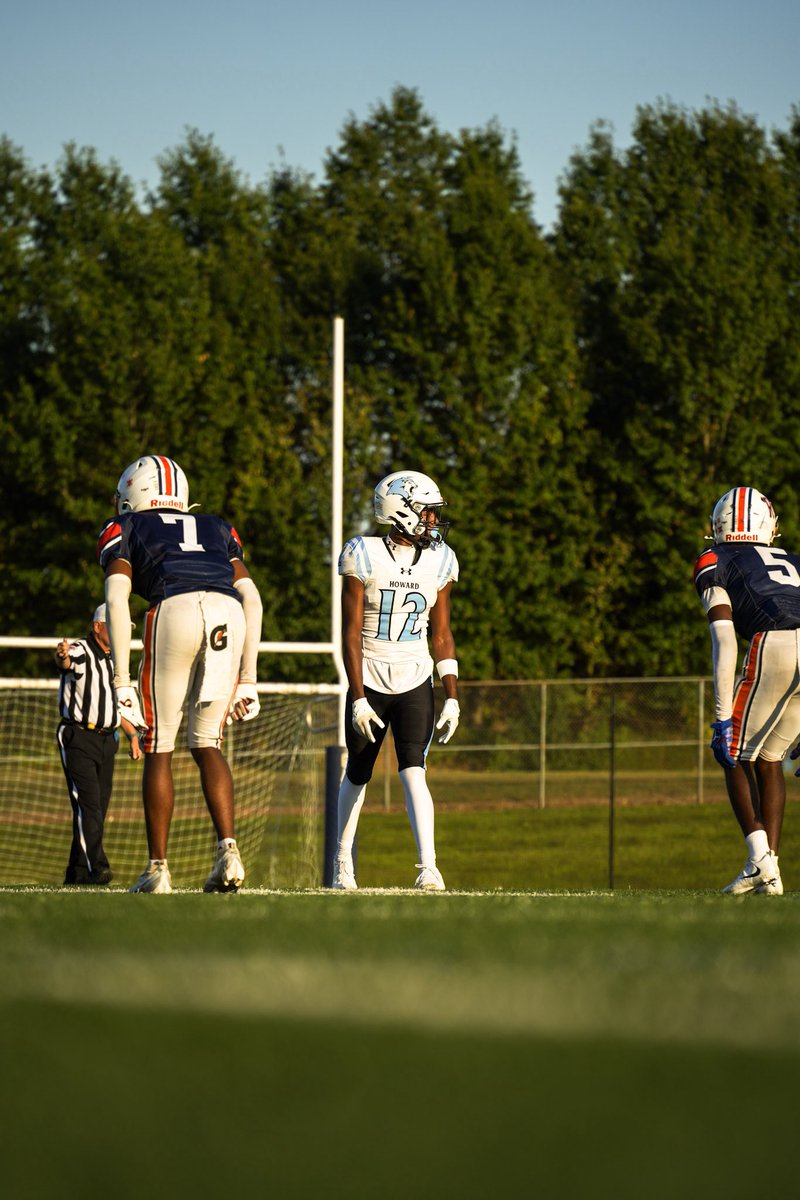 Unsigned 26’ WR Looking for a home!
6’3 175
(4/12 games started as a senior due to injury)
hudl.com/v/2TLZKR
Full High school tape ^