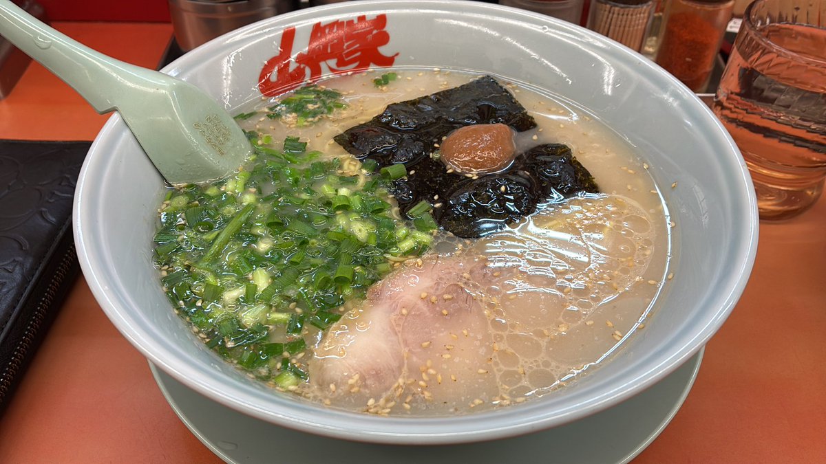 久しぶりの朝ラーメン🍜