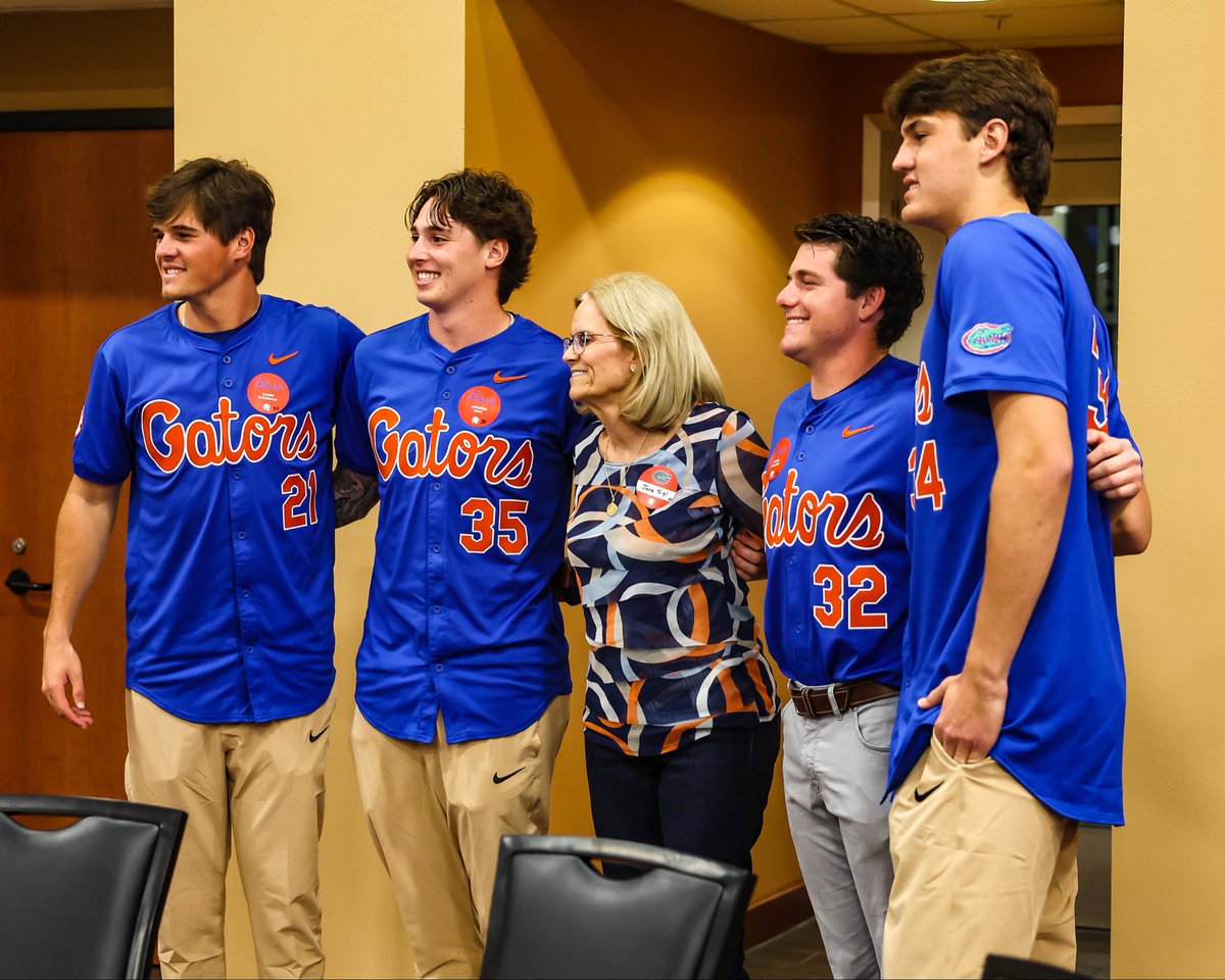 Gator Boosters, Inc. tweet media