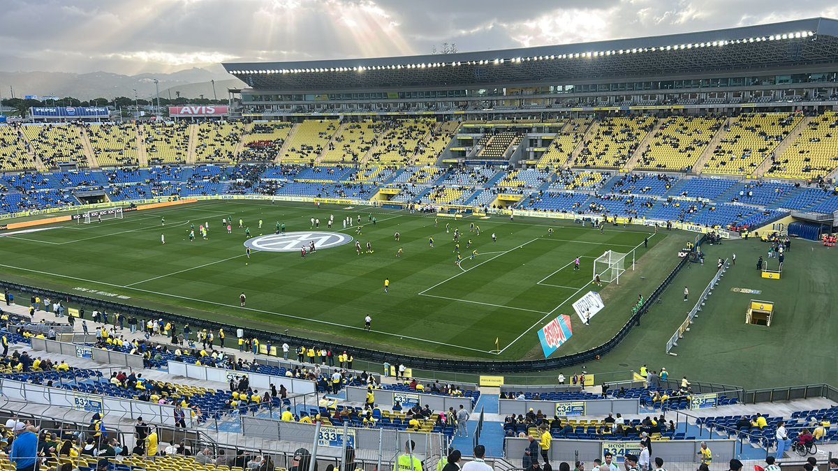 espectacular on tour a la isla de Gran Canaria representando a <a href="/ultimafilaccf/">Peña Última Fila Cordoba CF</a> 

#LasPalmasCordoba #LasPalmasCCF #OntourLasPalmas