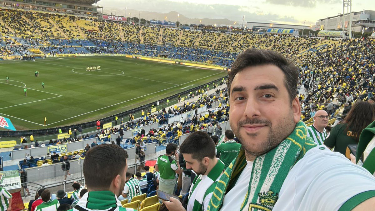 manolosk10's tweet photo. espectacular on tour a la isla de Gran Canaria representando a @ultimafilaccf 

#LasPalmasCordoba #LasPalmasCCF #OntourLasPalmas https://t.co/7YnPR6E2nP