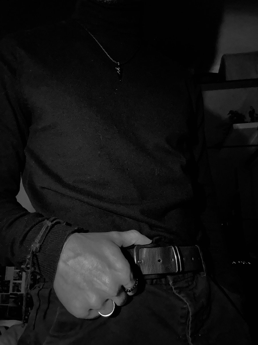 𝔇𝔢𝔩𝔦𝔫𝔮𝔲𝔢𝔫𝔱 tweet media