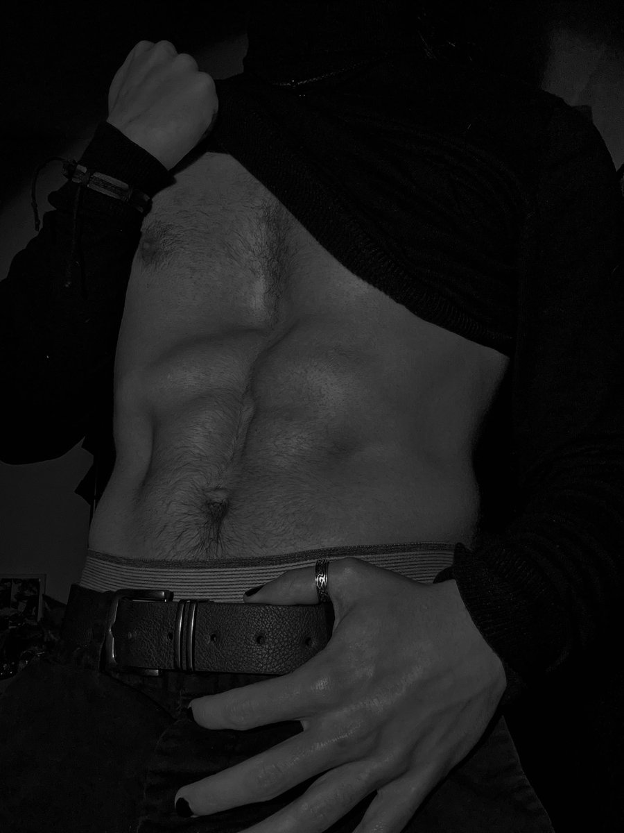 𝔇𝔢𝔩𝔦𝔫𝔮𝔲𝔢𝔫𝔱 tweet media