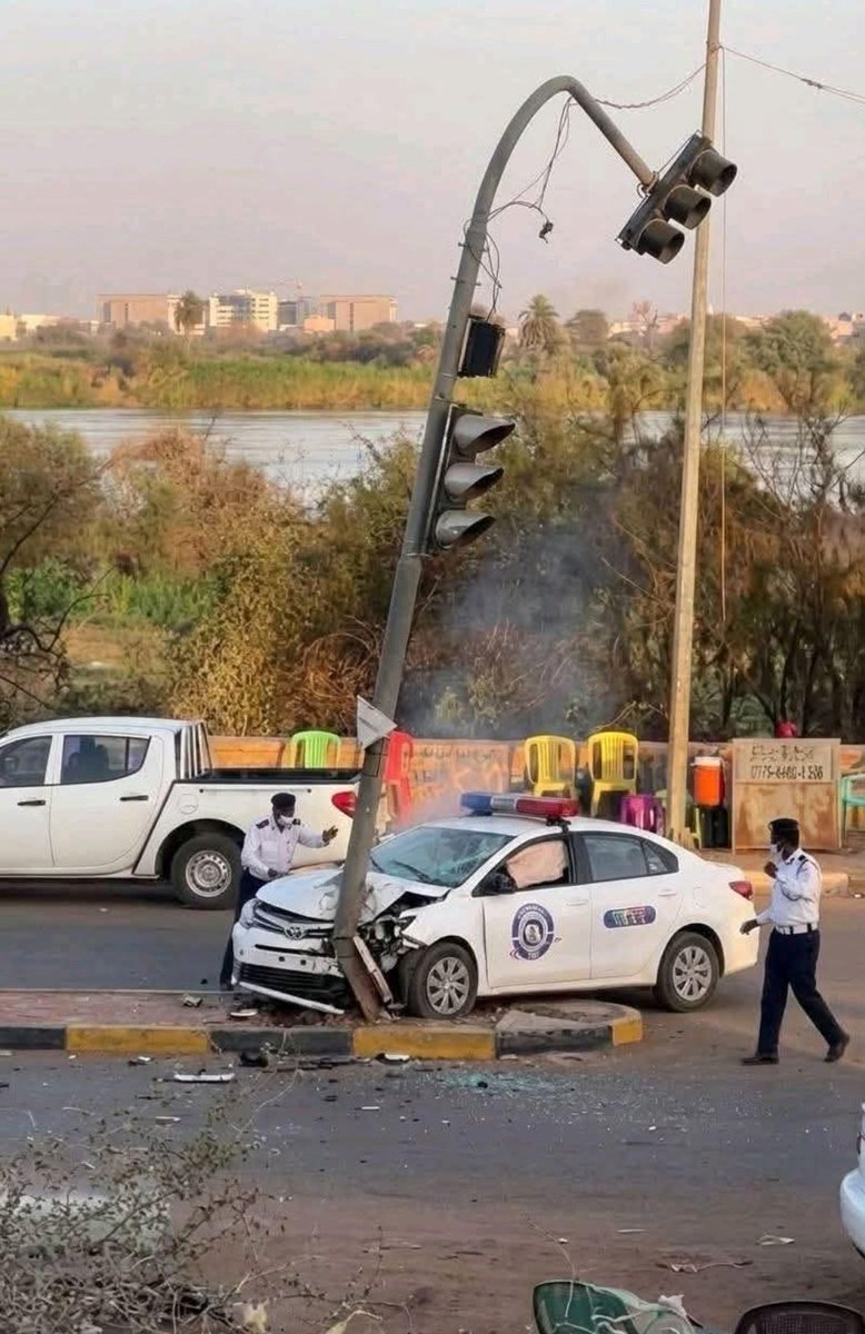 7vmada's tweet image. غلطان العمود