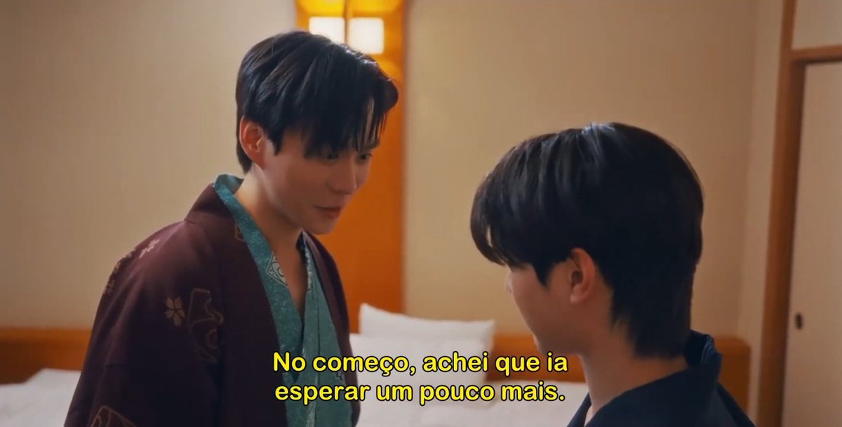 KHA0TIC0's tweet photo. o fah indo pra cima do phoon igual um lobo faminto meu deus que coisa linda ver a carne caindo no prato de um carnivoro #FoureverYou2EP7 https://t.co/HCqRvg8rsN