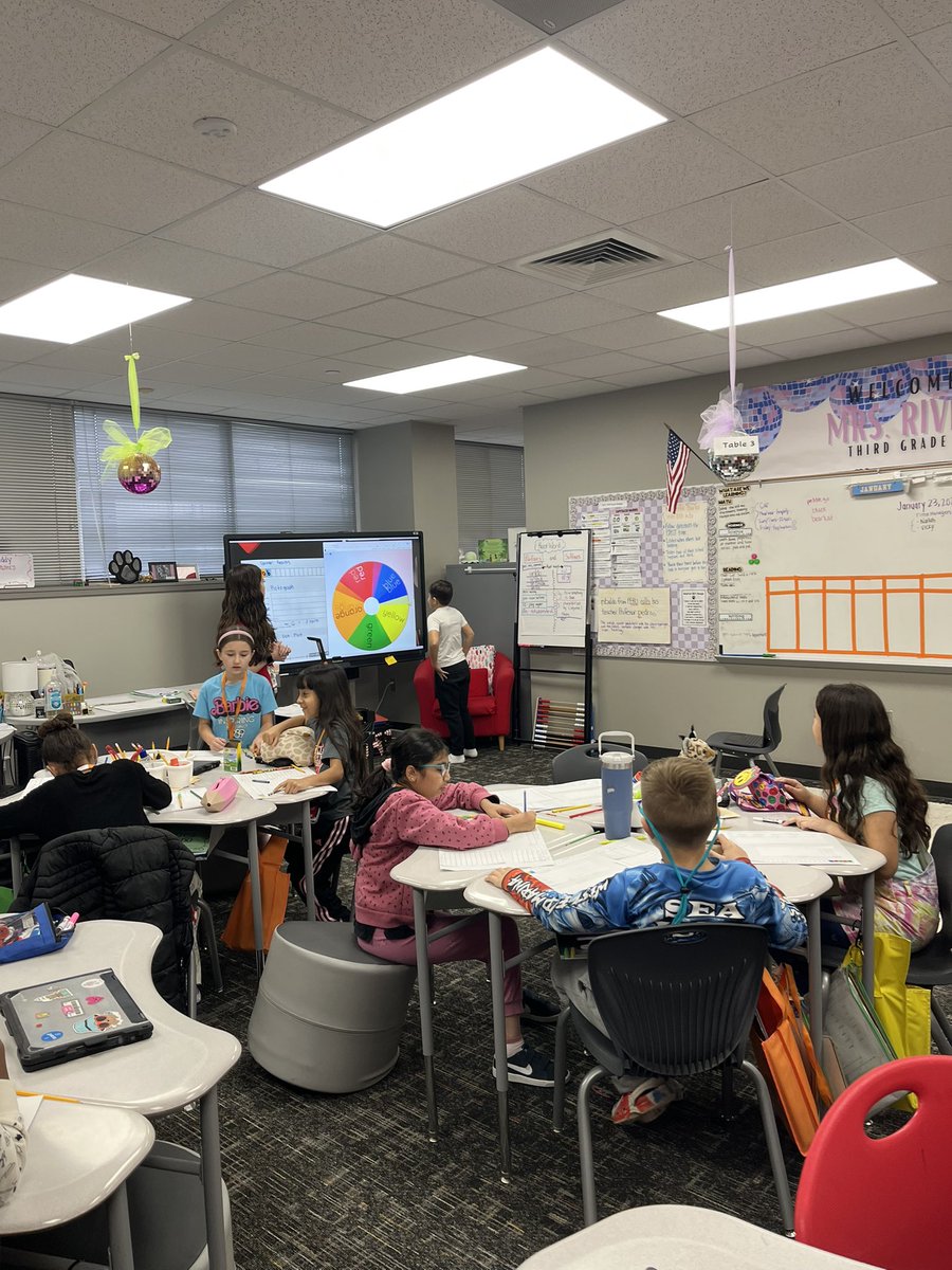 Mrs.Erica Rivera tweet media