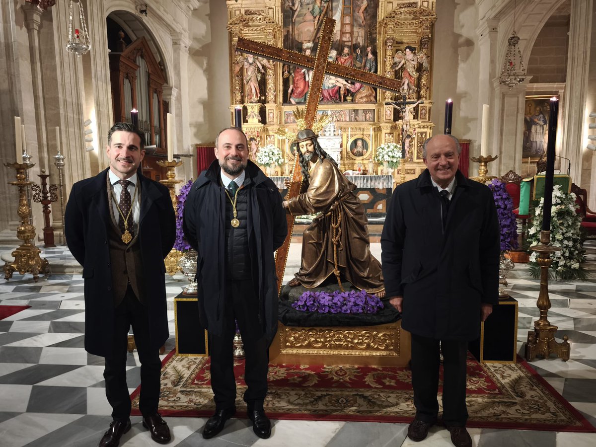 En la noche de hoy hemos acompañado a la querida <a href="/HdadCorona/">Hdad Corona</a> en el Quinario a Nuestro Padre Jesús de la Corona. 

Deseamos a todos sus hermanos que estos días sean de buen provecho espiritual y fraterno. 

#DNBellavista