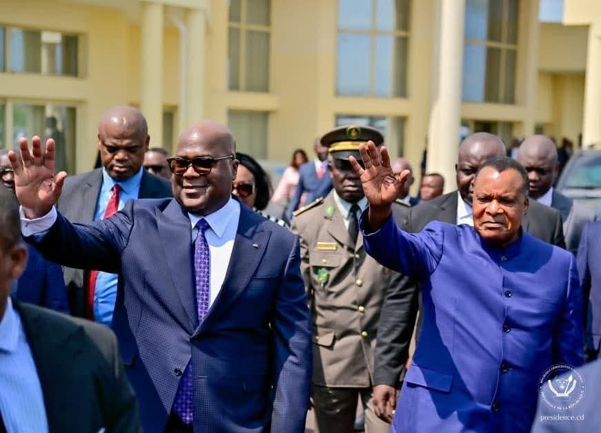 Le Président de la République Félix Tshisekedi a effectué ce samedi une visite de travail en République du Congo, dans la ville d'Oyo. Il a échangé avec son homologue Denis Sassou Nguesso sur des aspects liés au renforcement de la coopération et des relations de bon voisinage.