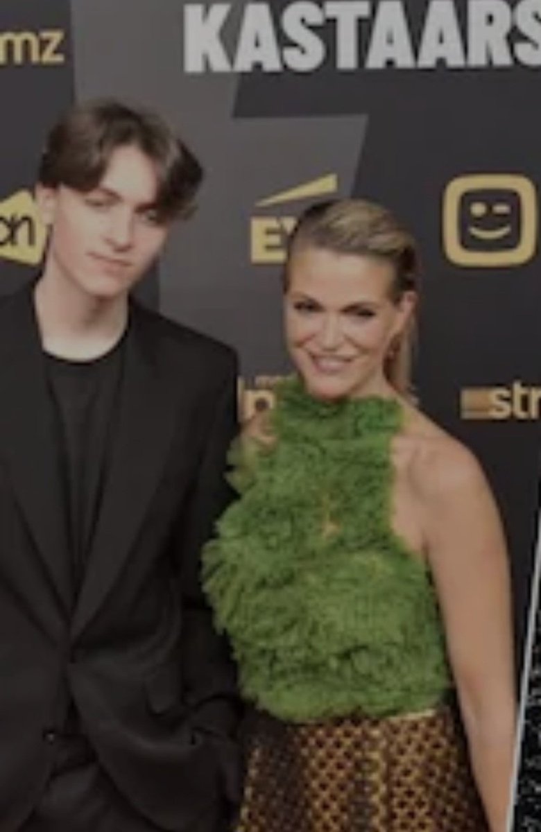 Kimpy001's tweet image. Karen Damen was voor de Kastaars gaan  shoppen in de kleerkast van Pommelien Thijs precies! #deKastaars