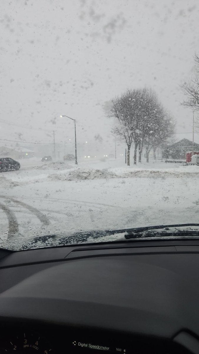 T422Tim's tweet image. Another tip up Town trip completed. Very cold but worth it, as always.