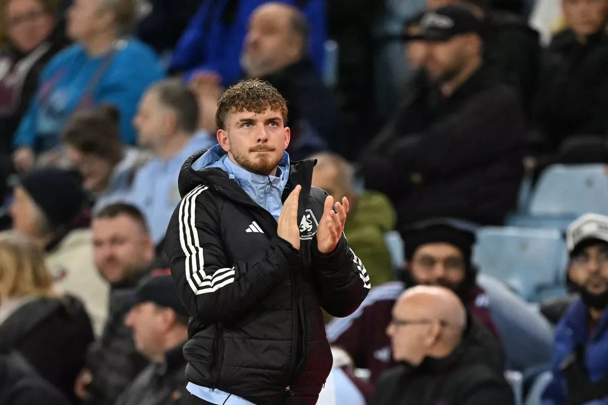 🚨🟣🔵 Harvey Elliott travelled with Aston Villa squad as he’s part of the team for Sunday game. Unused since October, Elliott didn’t open doors to...