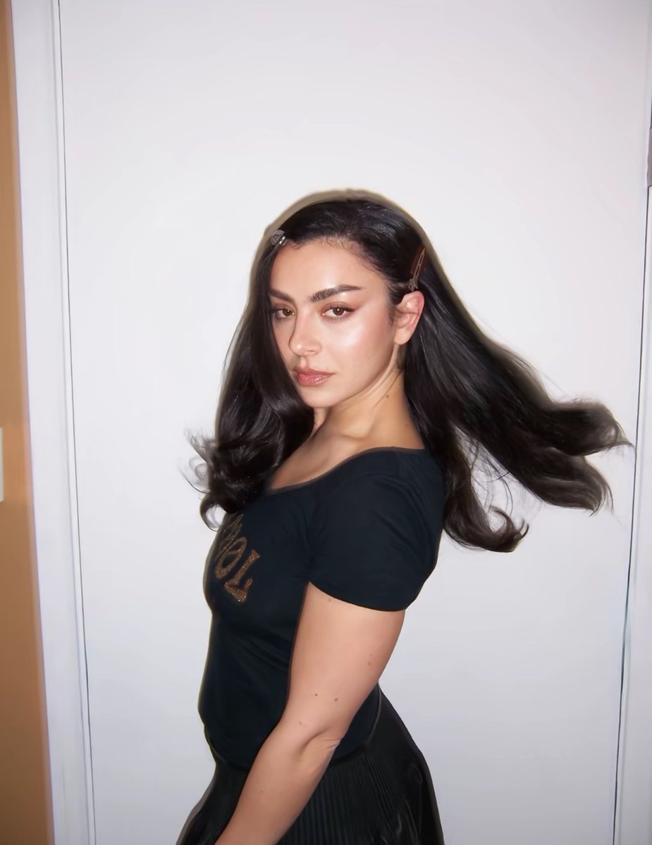 charli xcx archive (@xcxarchives) on Twitter photo 